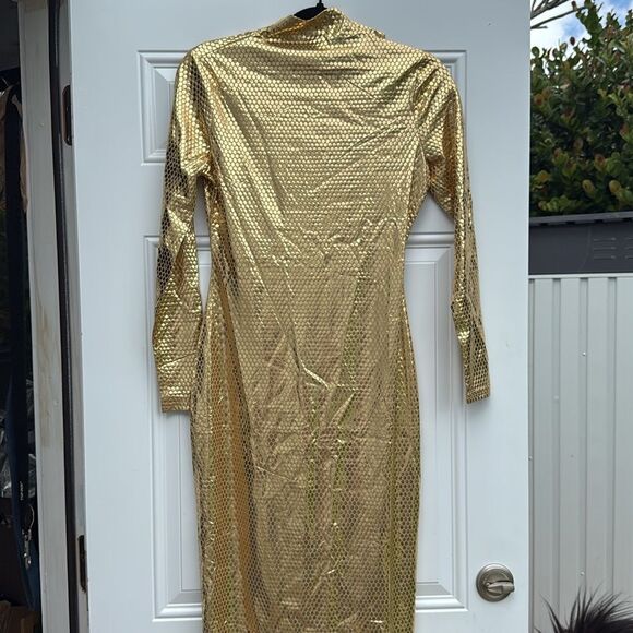 Long Sleeve Gold Shiney Dress - Flashy Dress - Tight -Size Small - Worn Once - Picture 1 of 5